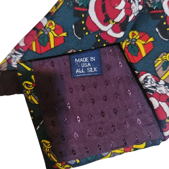 CC Hughes Silk Holiday Christmas Santa Tie - Picture 3 of 5